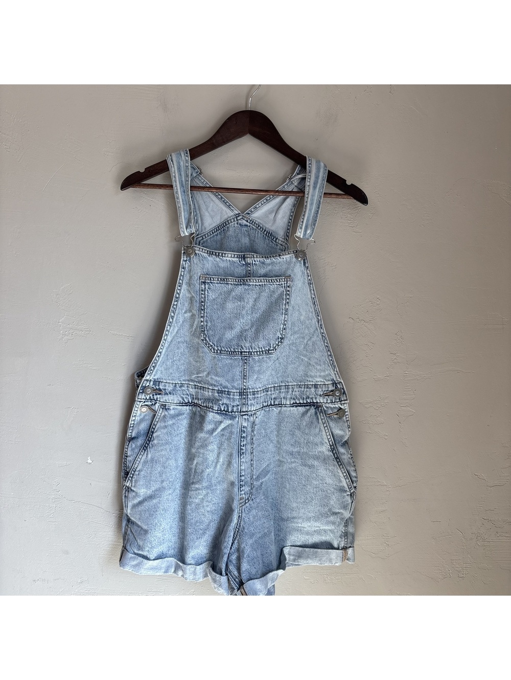 Hollister Light Wash Denim Shortalls Adjustable Straps Womens Size Large